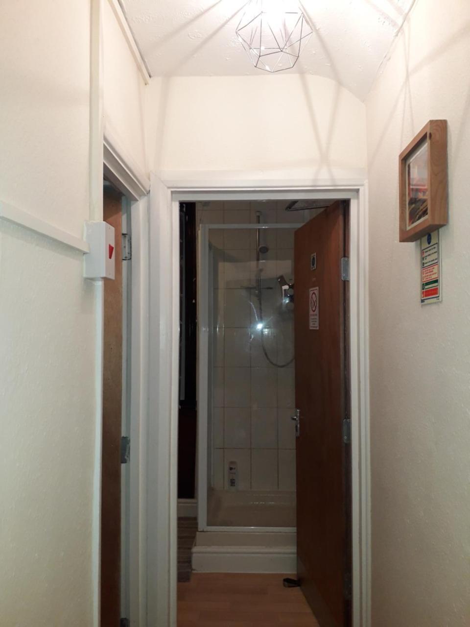 Caversham Lodge เรดดิ้ง ภายนอก รูปภาพ